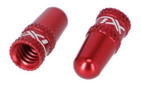 Čepičky na ventilek XLC PU-X15 CNC FV elox 2ks červené